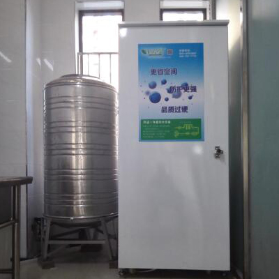 学校饮水机