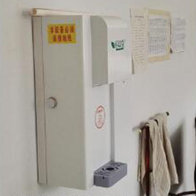 壁挂式校园饮水机